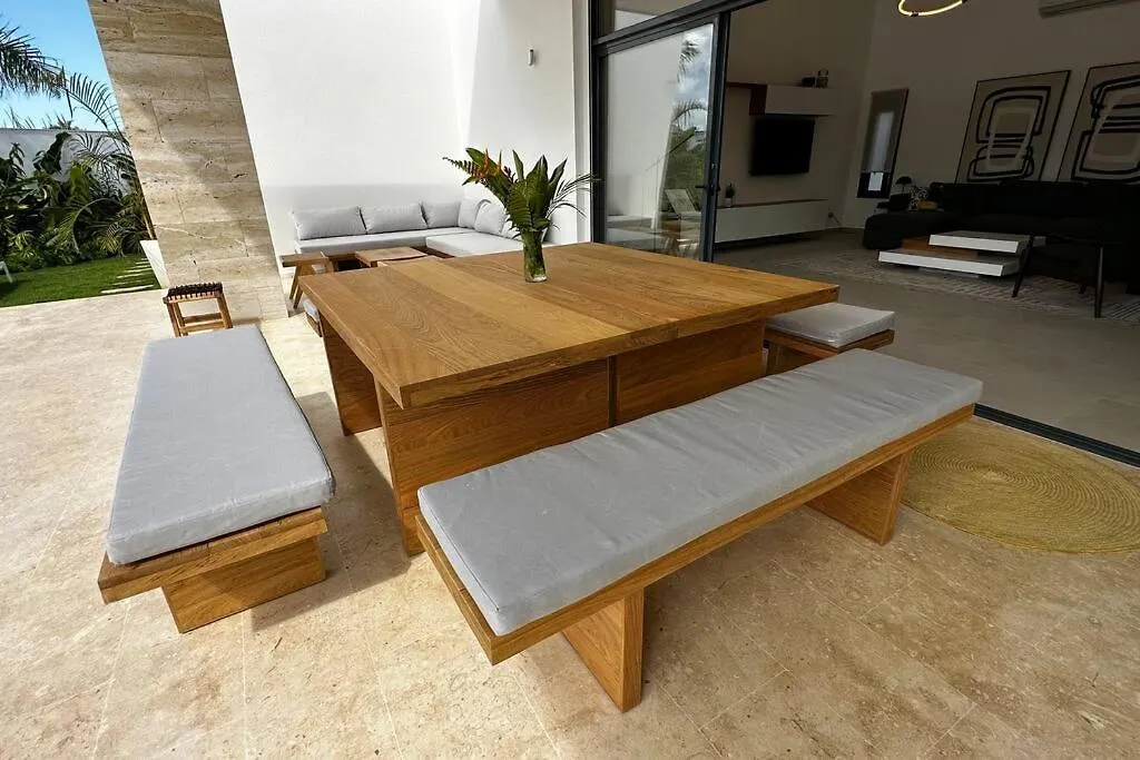 Private Pool Villa With Detached Suite 拉斯特拉纳斯